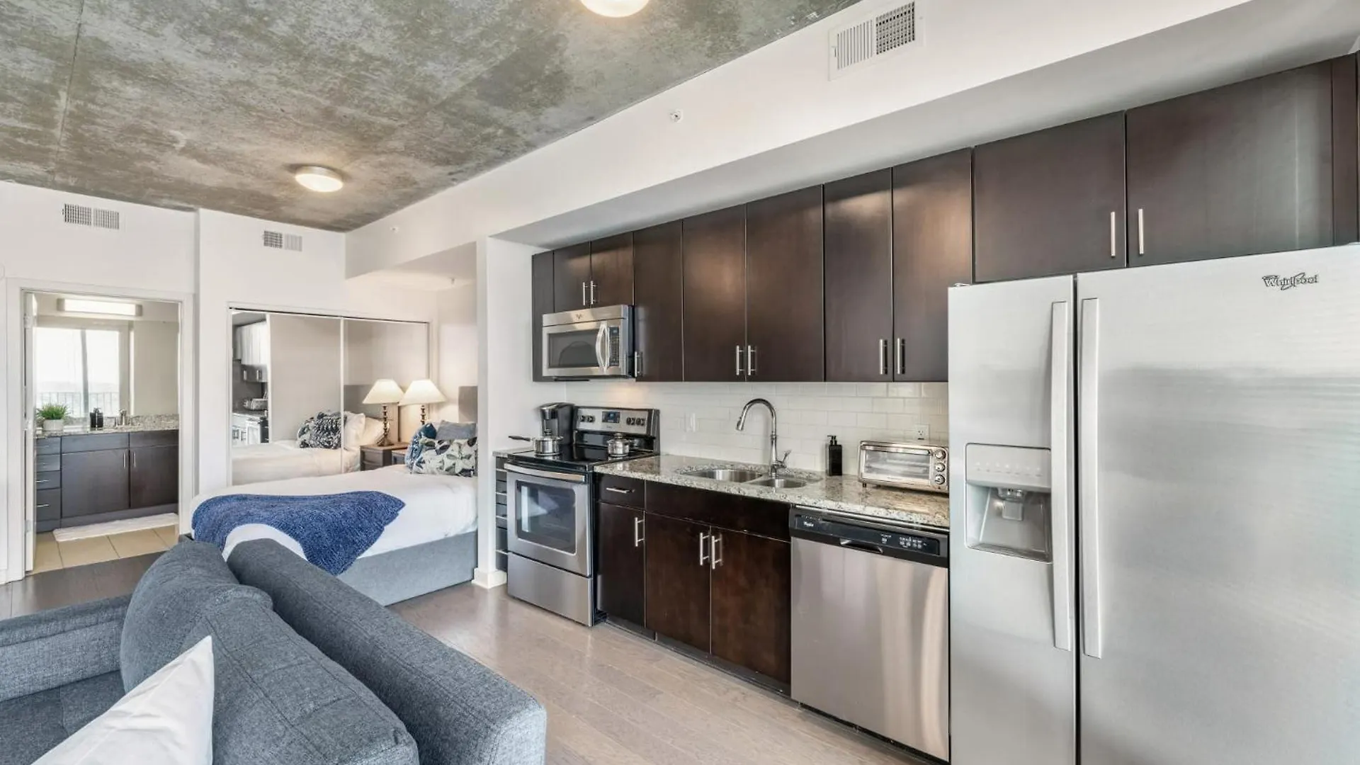 The Ascher In Charlotte Apartment